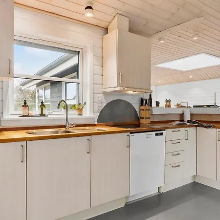 Nyaraló Awesome In With Sauna Børkop