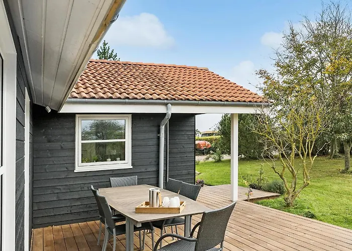 בית נופש Awesome In With Sauna *