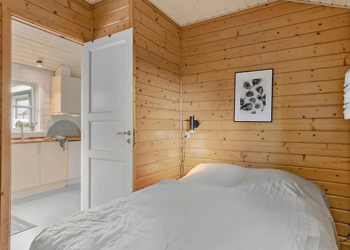 Awesome In With Sauna בורקופ